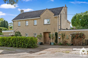 Photo 21- click for photo gallery